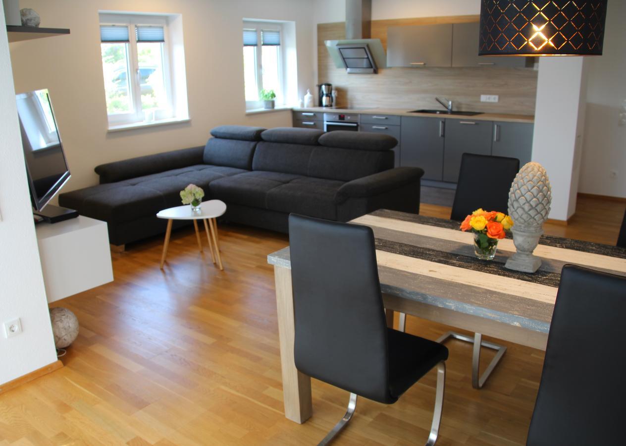 Chiemsee-Edelweiss Ferienwohnung พรีนอัมคิมซี ภายนอก รูปภาพ